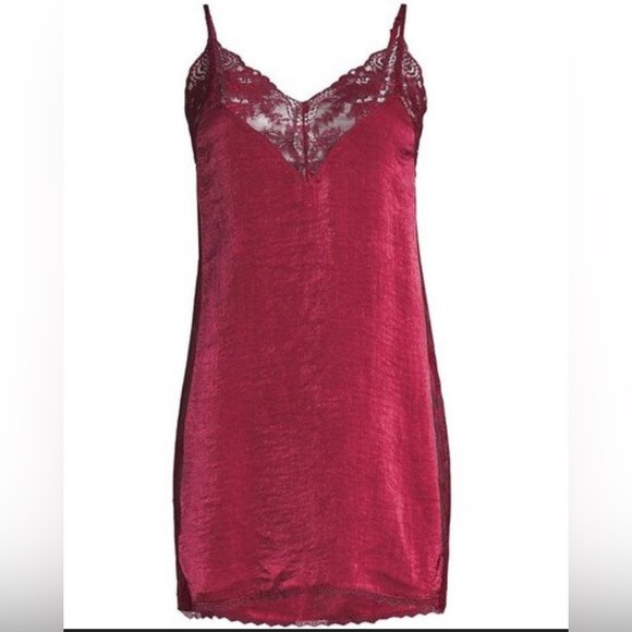 In Bloom by Jonquil Layla Chemise in Bordeaux Size Medium Side Lace Details - Picture 4 of 10
